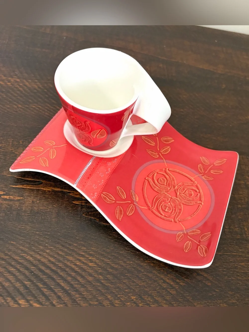 Villeroy & Boch New Wave Caffe Merah Espresso Set Service 4 Cups And Saucers